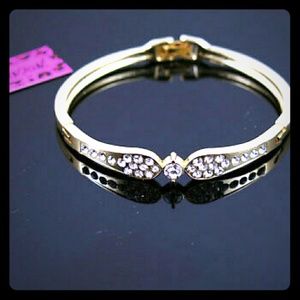 ♉Pretty♉Gold♉Hinged♉Bracelet♉